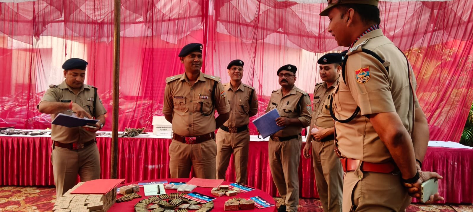1791562110 932 पूर्व निर्धारित समयानुसार कोतावाली ज्वालापुर पहुंचे एसपी सिटी दीपक सिंह