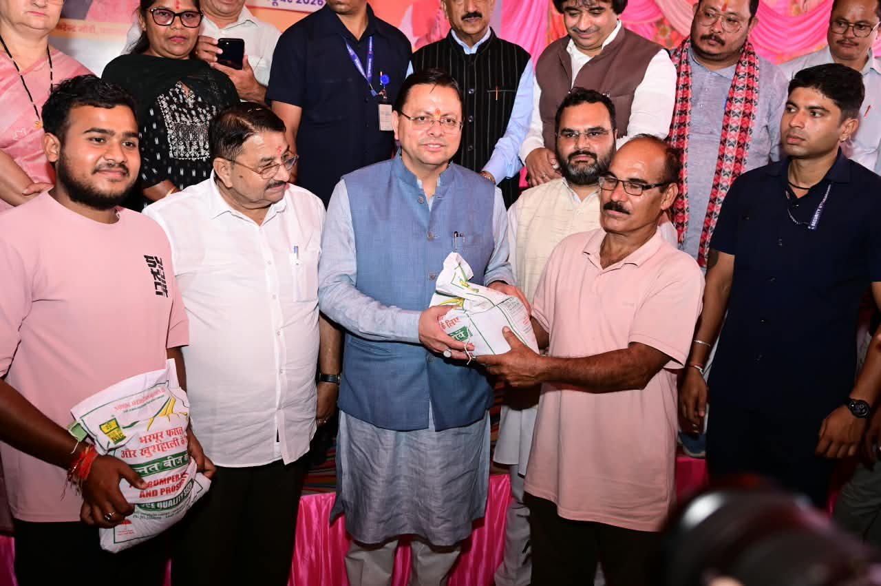 1791630011 392 जनसमस्याओं का समयबद्ध समाधान सुनिश्चित करें अधिकारी लोगों को बार बार
