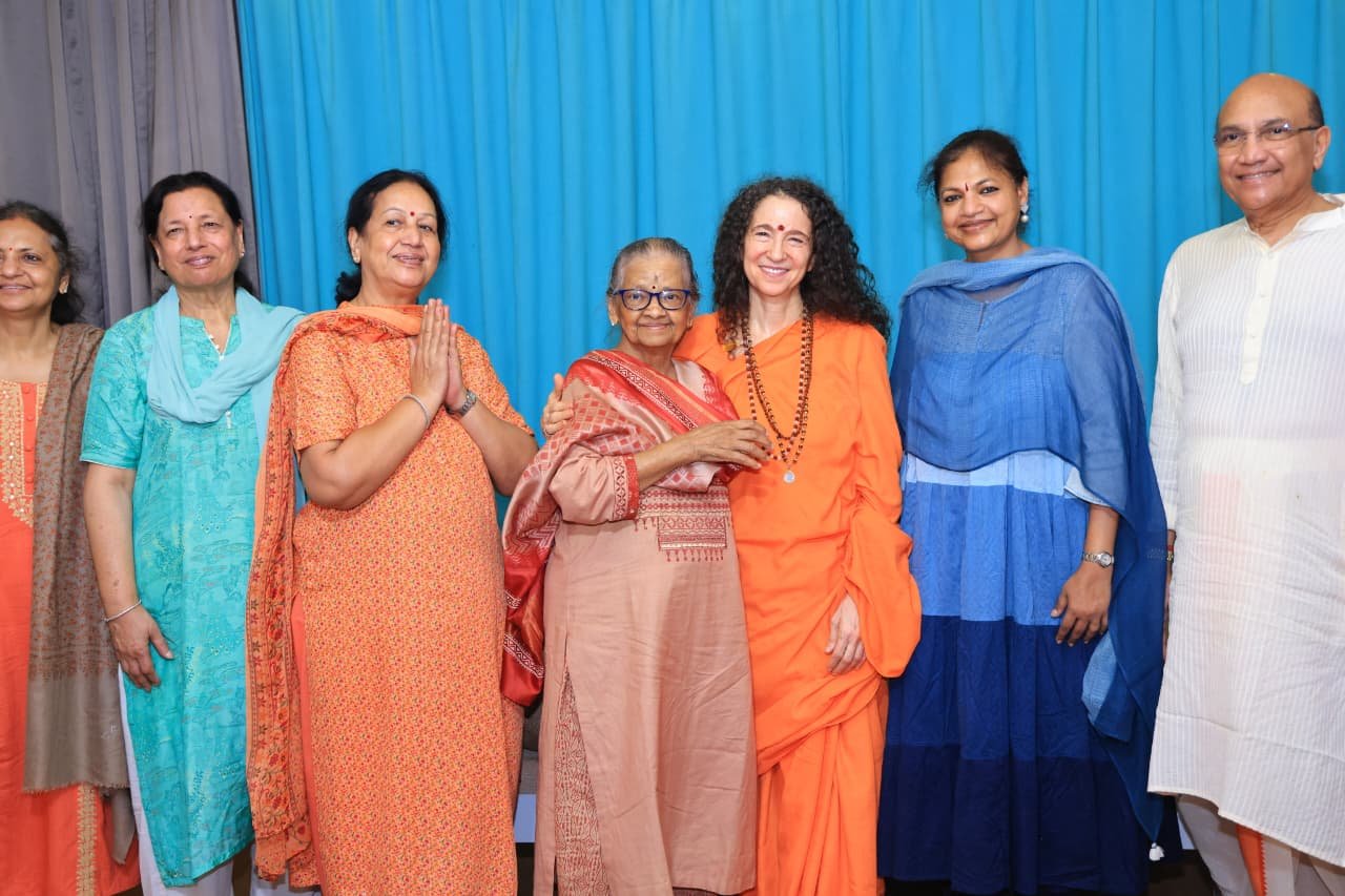 परमार्थ निकेतन में सर्वपितृ अमावस्या पर विशेष पूजन-अर्चना 6 1791632750 386 परमार्थ निकेतन में सर्वपितृ अमावस्या पर विशेष पूजन अर्चना