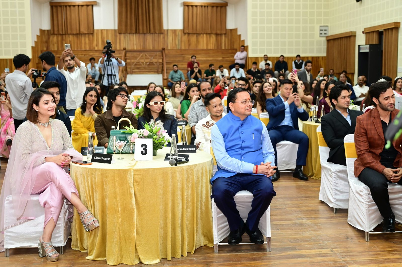 1791643200 424 मुख्यमंत्री धामी ने सोशल मीडिया कंटेंट क्रिएटर्स से किया संवाद