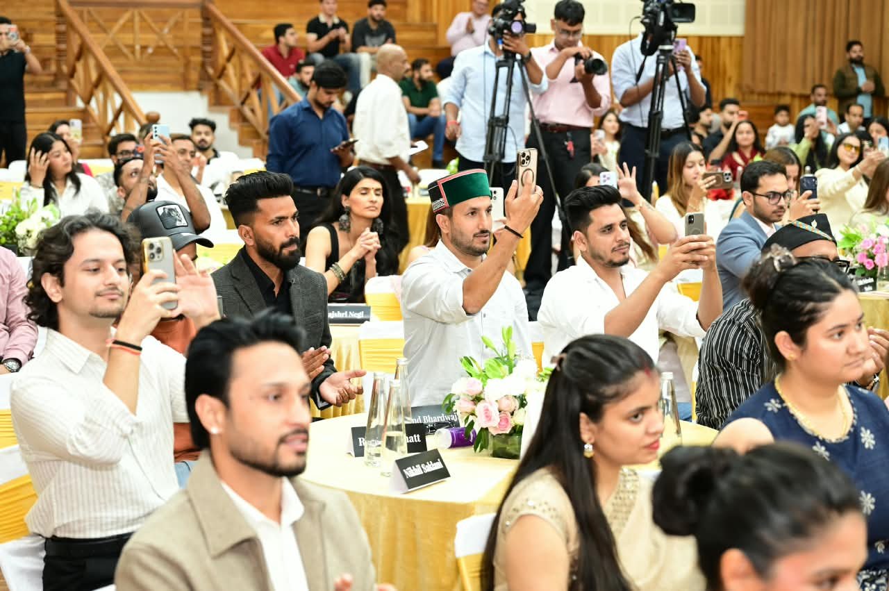 1791643200 680 मुख्यमंत्री धामी ने सोशल मीडिया कंटेंट क्रिएटर्स से किया संवाद