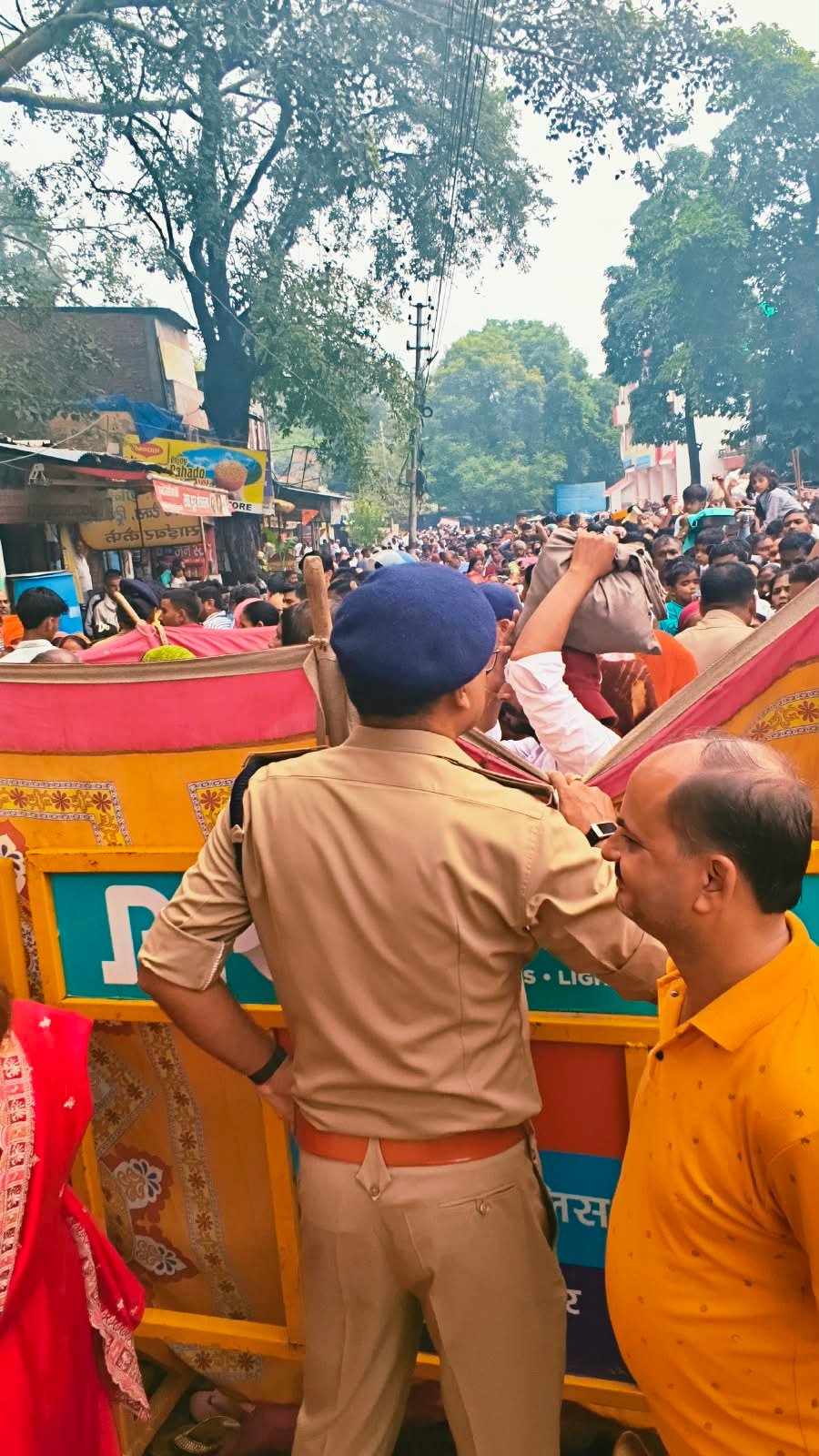 1791647395 934 पितृ अमावस्या के अवसर पर एसएसपी हरिद्वार नवनीत सिंह सुरक्षा