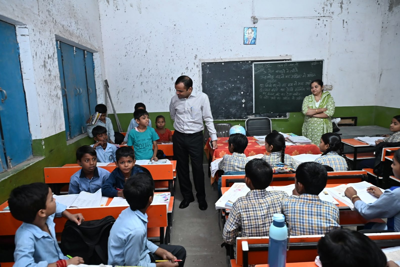 1792055995 510 मुख्यमंत्री के निर्देशन में जनपद की शिक्षा व्यवस्था को सुदृढ़