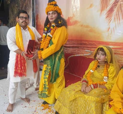 1792061479 908 चौक बाजार ज्वालापुर श्री रामलीला समिति के रंग मंच पर