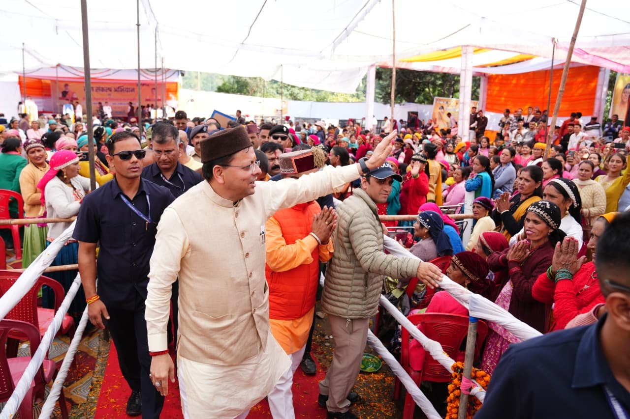 1792076087 572 मुख्यमंत्री ने बर्नीगाड़ में लगभग 217 करोड़ रुपये के 38