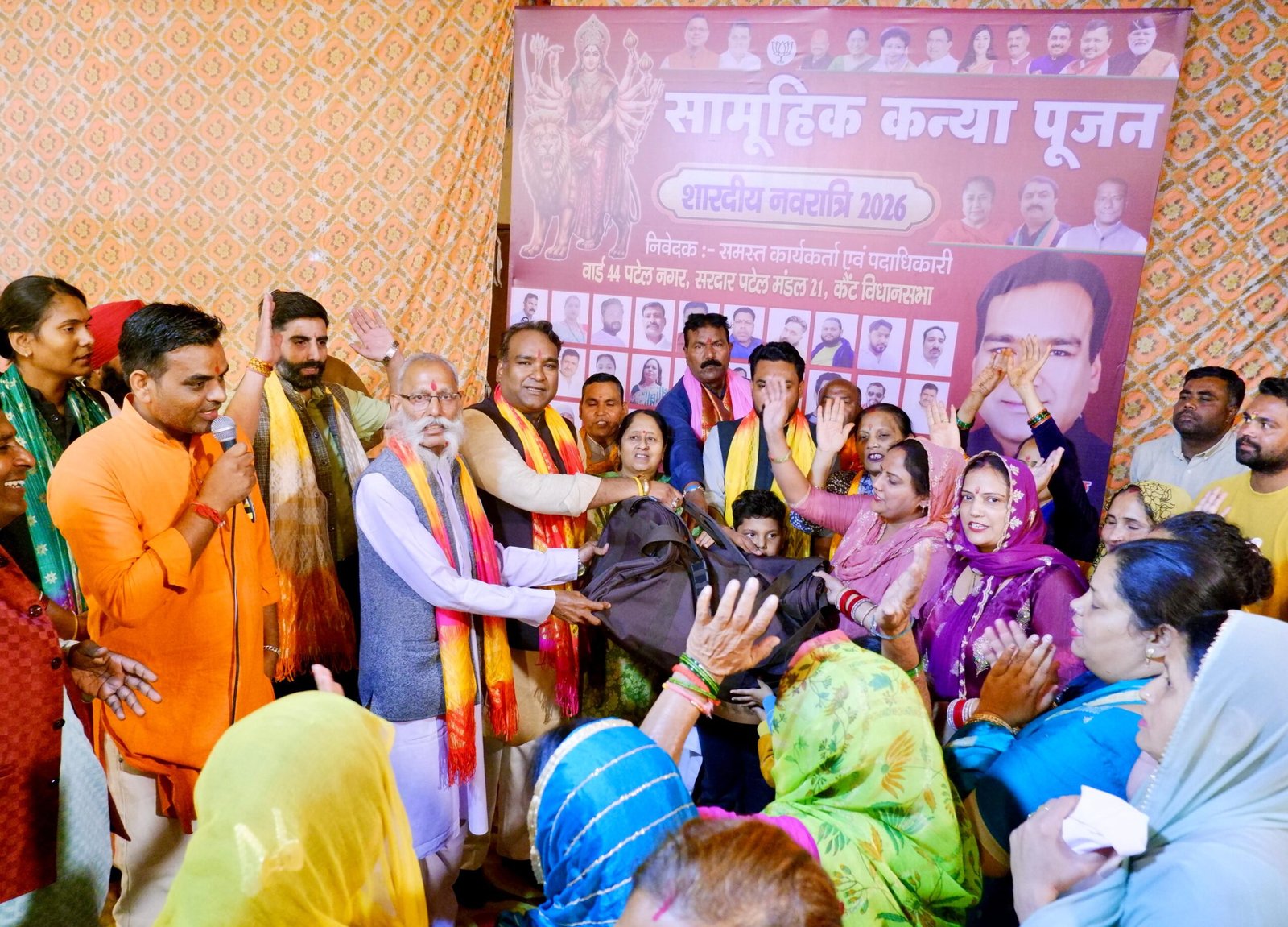 1792133385 138 सिद्धार्थ उमेश अग्रवाल के नेतृत्व में शारदीय नवरात्रि पर 11000