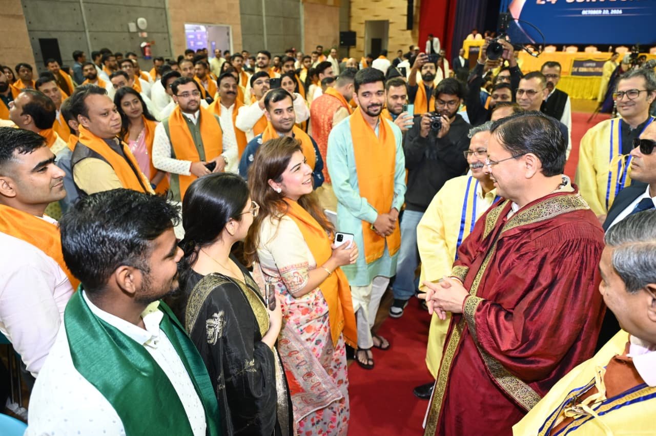 1792662018 830 मुख्यमंत्री ने यूपीईएस के 24वें दीक्षांत समारोह में किया प्रतिभाग