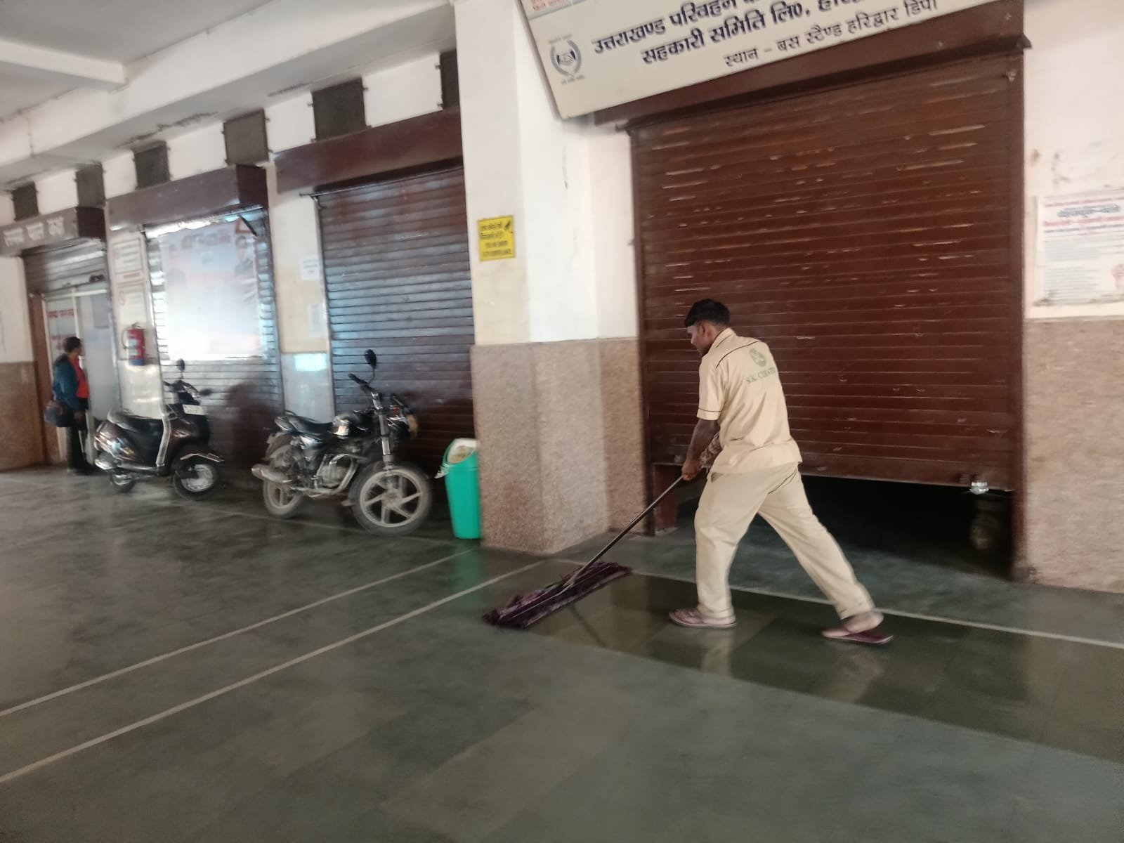 1792670488 389 मुख्यमंत्री के निर्देशों के अनुपालन में मेलाधिकारी कुंभ श्रीमती सोनिका