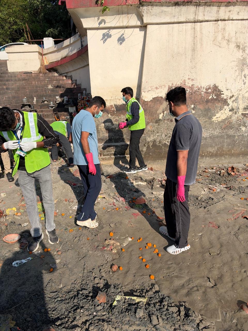 1792670489 221 मुख्यमंत्री के निर्देशों के अनुपालन में मेलाधिकारी कुंभ श्रीमती सोनिका