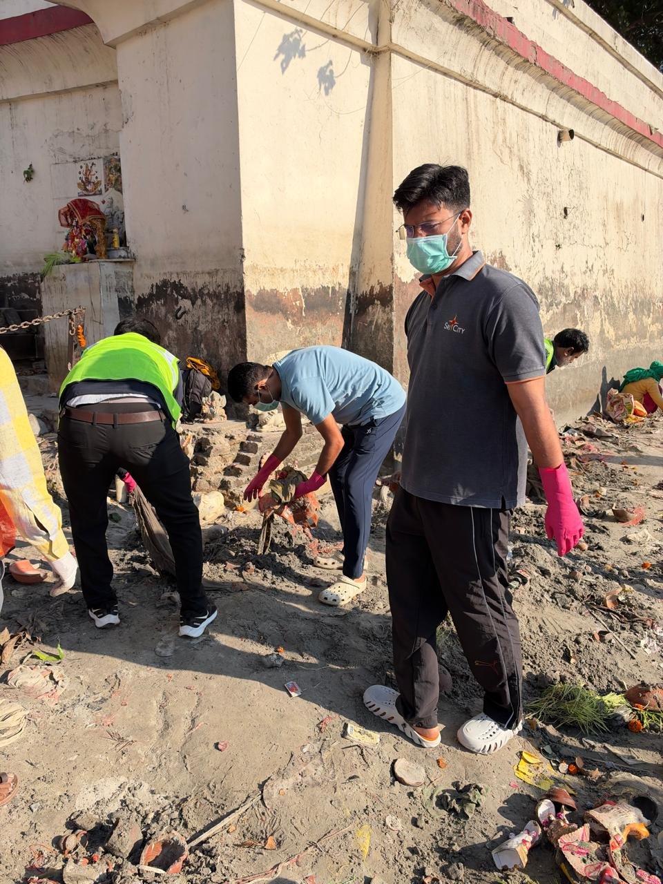 1792670489 585 मुख्यमंत्री के निर्देशों के अनुपालन में मेलाधिकारी कुंभ श्रीमती सोनिका