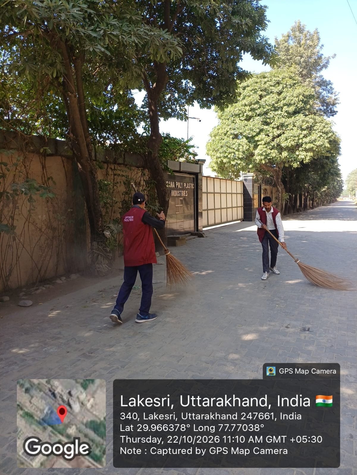 1792670489 763 मुख्यमंत्री के निर्देशों के अनुपालन में मेलाधिकारी कुंभ श्रीमती सोनिका