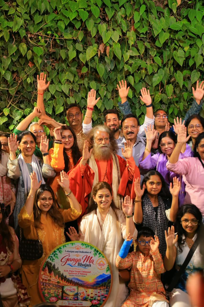 1792687363 19 परमार्थ निकेतन में पूज्य स्वामी चिदानन्द सरस्वती जी ने श्रद्धालुओं