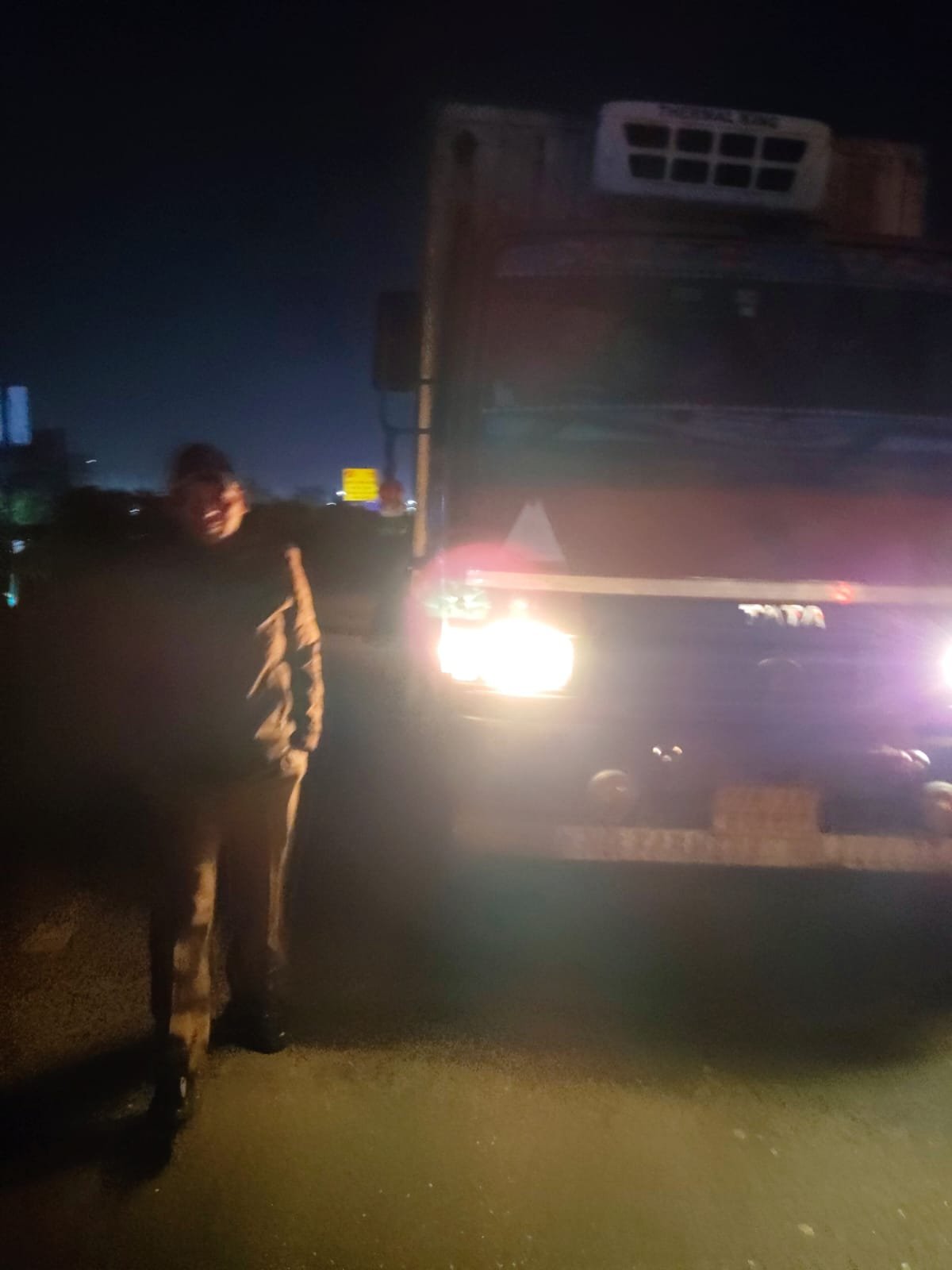 1792731119 710 जिलाधिकारी मयूर दीक्षित के निर्देश पर हरिद्वार में स्लीपर एवं