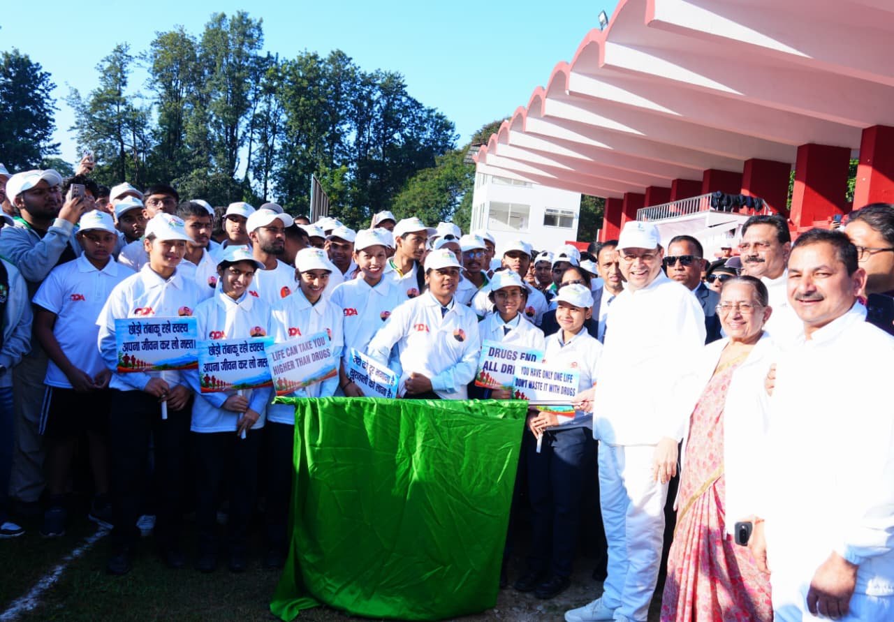 1792742789 313 मुख्यमंत्री ने नशामुक्त उत्तराखण्ड वॉकथॉन को दिखाई हरी झंडी