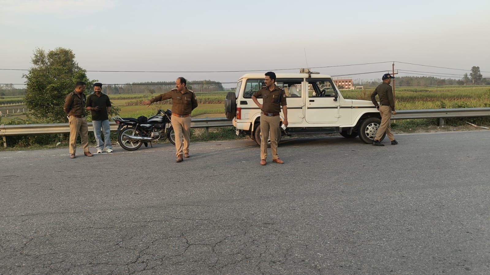 1792769399 112 एसएसपी नवनीत सिंह के निर्देश पर चलाया जा रहा सघन