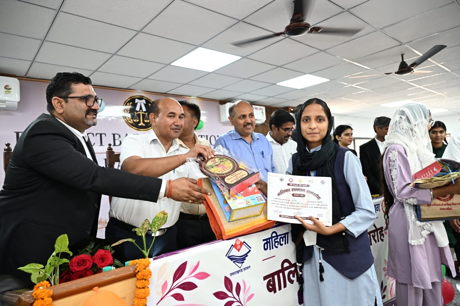 1792840008 352 बेटी बचाओ बेटी पढ़ाओ योजना के अंतर्गत बालिका सम्मान समारोह