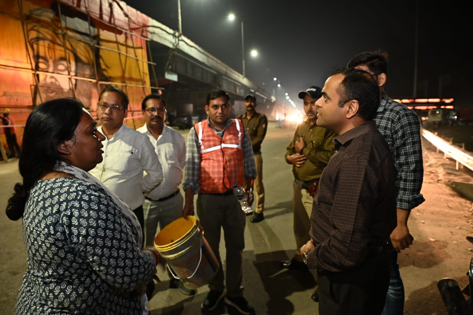1792869695 330 आगामी कुंभ मेले के दृष्टिगत रात्रि के समय चल रहे