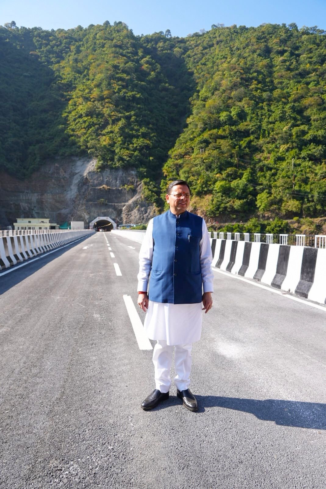 मुख्यमंत्री ने रुद्रप्रयाग में पुल-सुरंग परियोजना एवं संगम लाइब्रेरी का किया अवलोकन 3 1793013535 584 मुख्यमंत्री ने रुद्रप्रयाग में पुल सुरंग परियोजना एवं संगम लाइब्रेरी का