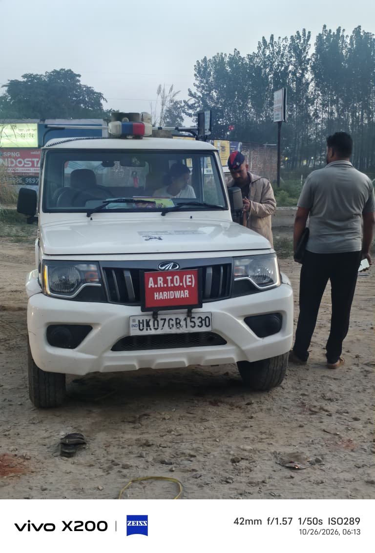 1793026523 377 लग्जरी बसों पर चौथे दिन भी कार्रवाई जारी—35 चालान 03