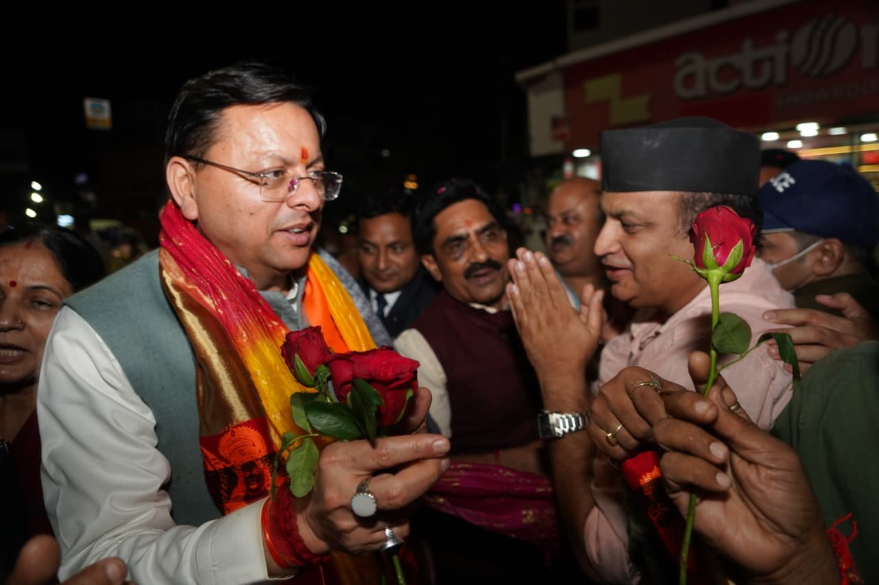 1793201455 815 ऋषिकेश में मुख्यमंत्री श्री पुष्कर सिंह धामी का स्थानीय लोगों