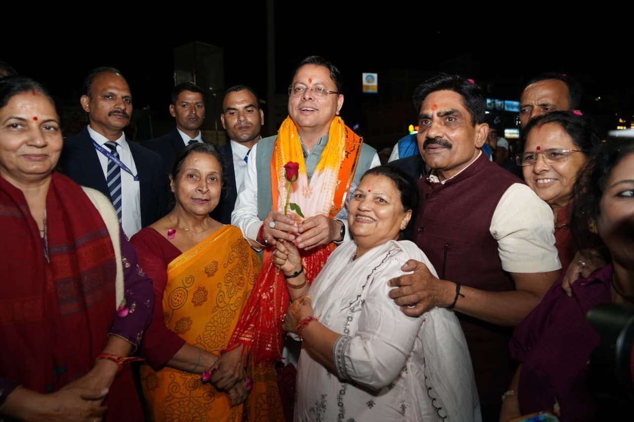 1793201455 928 ऋषिकेश में मुख्यमंत्री श्री पुष्कर सिंह धामी का स्थानीय लोगों