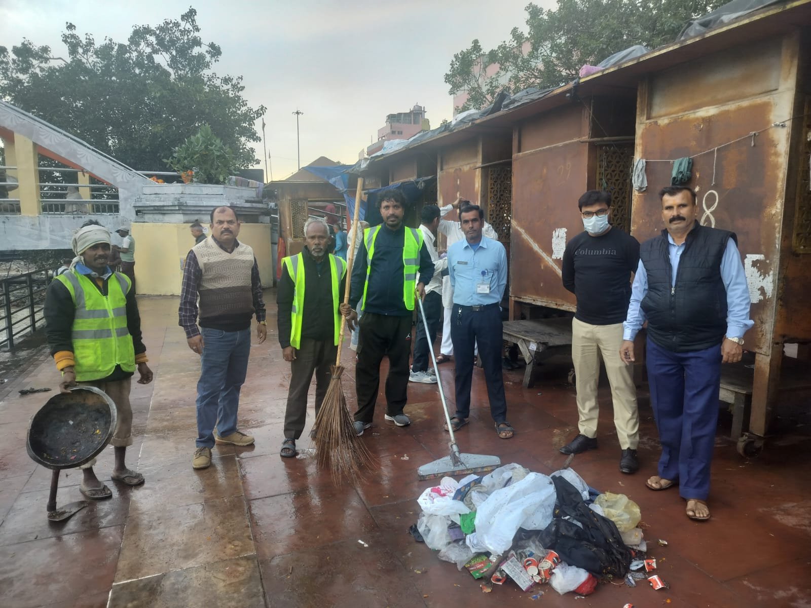 1793361127 760 मुख्यमंत्री के निर्देशों के क्रम में कुंभ मेलाधिकारी श्रीमती सोनिका