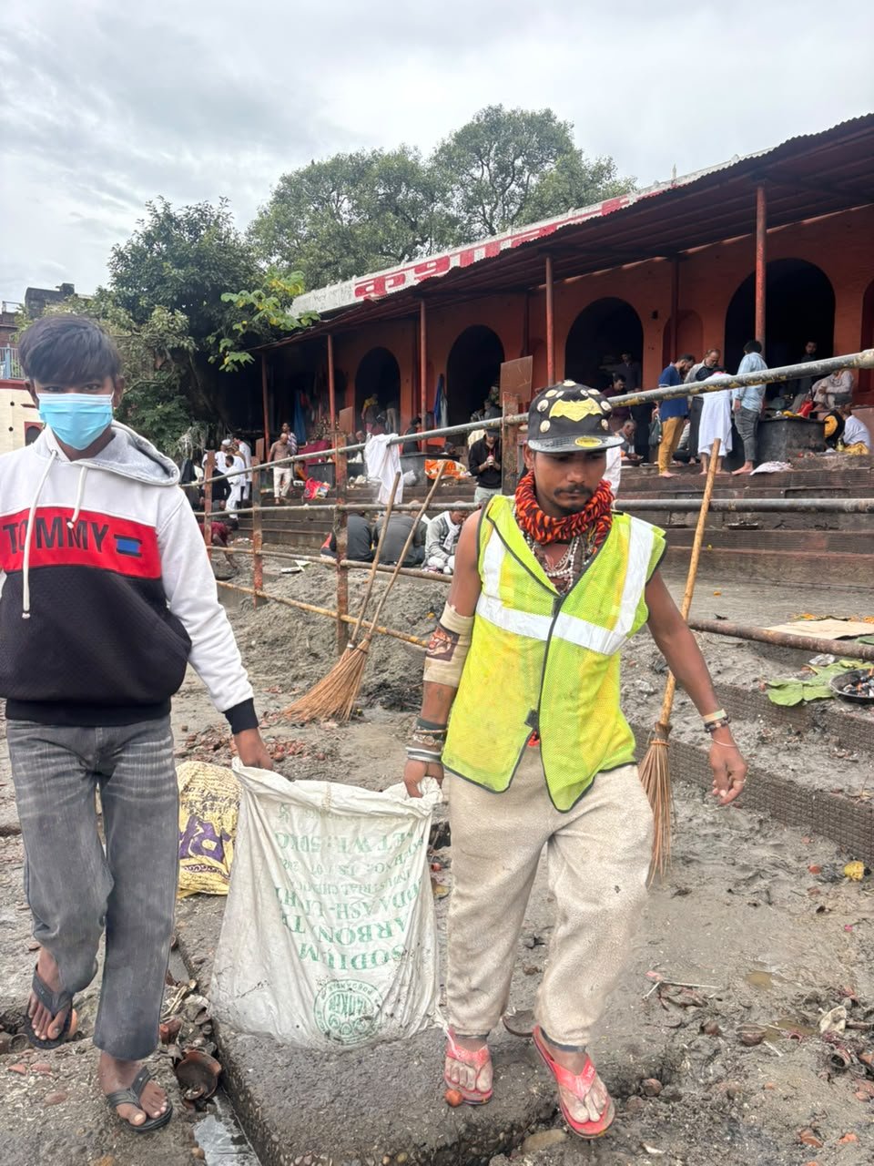 1793361129 20 मुख्यमंत्री के निर्देशों के क्रम में कुंभ मेलाधिकारी श्रीमती सोनिका