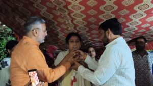 हरिद्वार भाजपा जिला अध्यक्ष और नगर पालिका अध्यक्ष के नेतृत्व में किरण सिंह ने समस्याओं के समाधान के लिए CM धामी से की मुलाकात। विधायक आदेश की लापरवाही या तानाशाही का शिकार पूरी विधानसभा! 15 साल से विधायक की कुर्सी पर विराजमान, क्षेत्र के विकास पर शनि ग्रह बनकर बैठे! 3 IMG 20261011 WA00011
