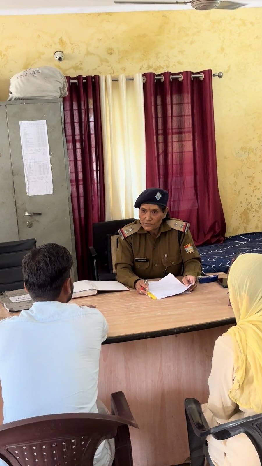SSP हरिद्वार नवनीत सिंह के नेतृत्व में टूटते रिश्तों को जोड़ने की कोशिशें, परिवारों में खुशियां लौटाने का प्रयास कर रही हरिद्वार पुलिस 2 SSP हरिद्वार नवनीत सिंह के नेतृत्व में टूटते रिश्तों को