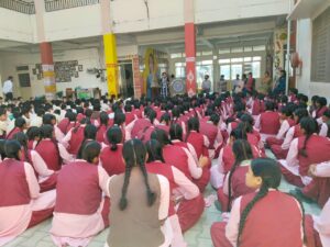 आवासीय-विद्यालय-खटीमा-एवं-बाजपुर-में-सुरक्षित-बचपन-अभियान.jpeg