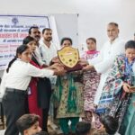 एपीजे-अब्दुल-कलाम-की-जयंती-के-अवसर-पर-छात्र-छात्राओं.jpeg