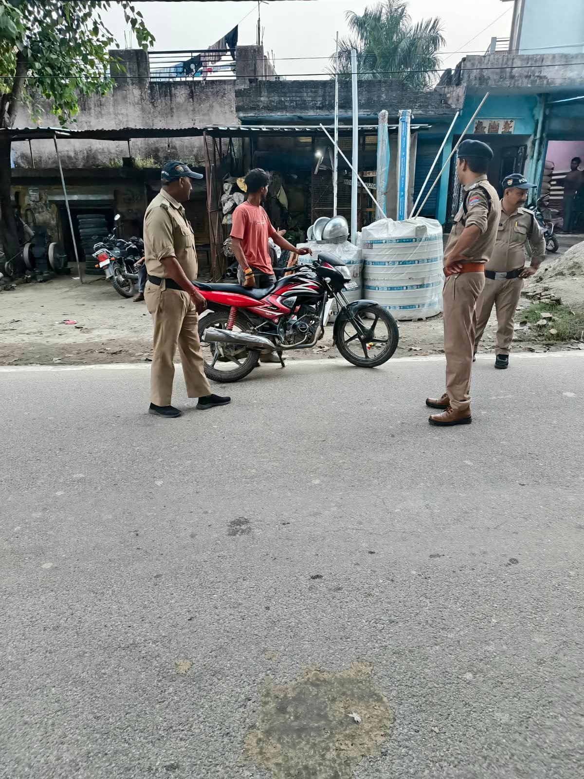 हरिद्वार के निर्देशित क्रम में शहर से लेकर देहात