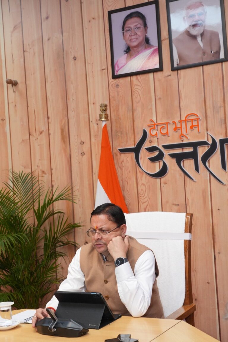 की-अध्यक्षता-में-यूपीसीएल-एवं-पिटकुल-की-समीक्षा-बैठक.jpeg