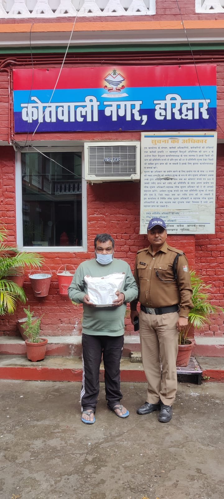 की-शराब-तस्करों-के-विरुद्द-ताबड़तोड़-कार्यवाही-अवैध-शराब.jpg