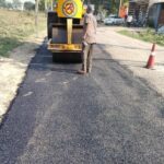 की-सड़कों-को-गड्ढामुक्त-करने-के-लिए-जिलाधिकारी-के.jpeg