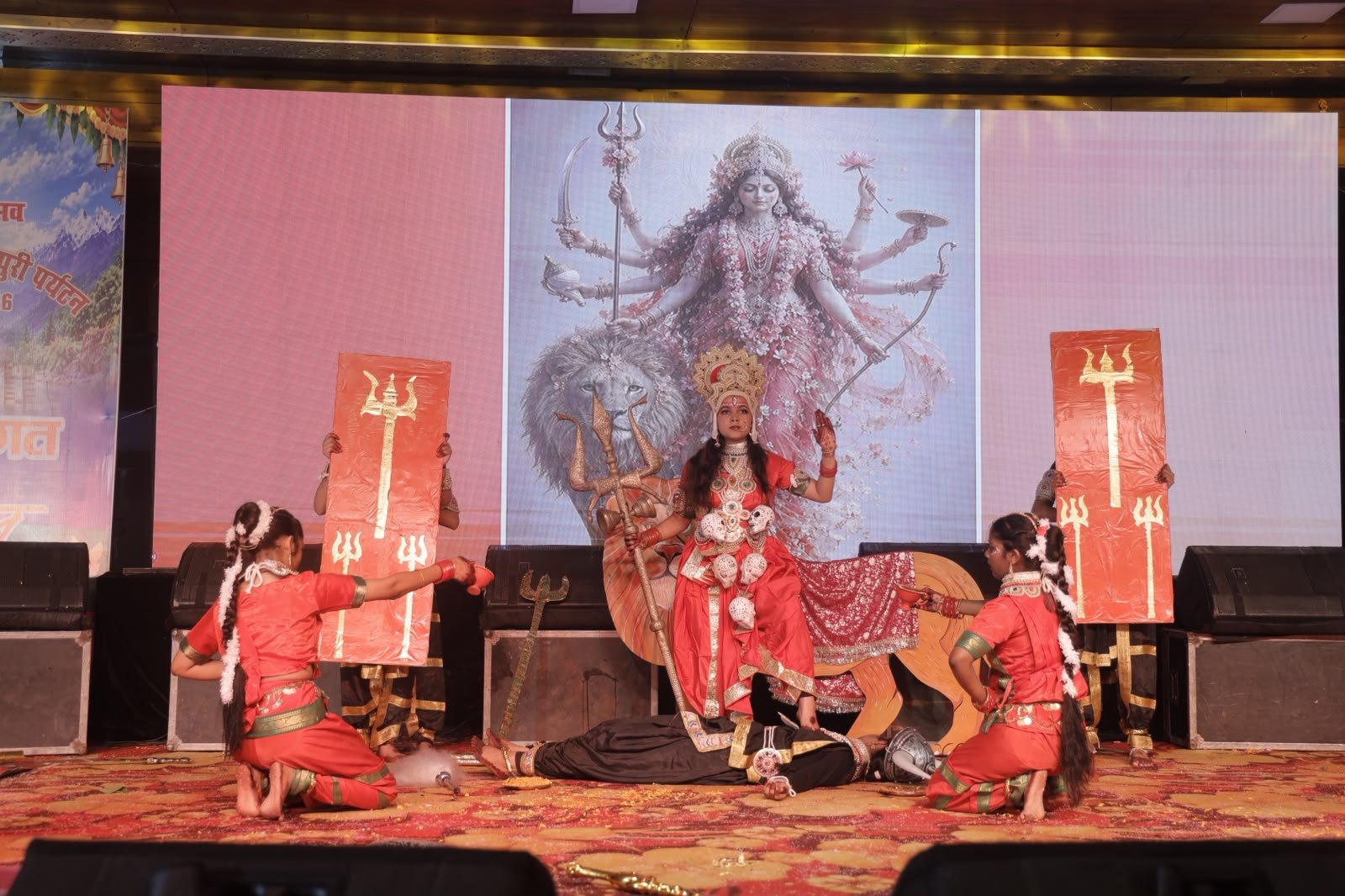 मेले की दूसरी सांस्कृतिक संध्या में स्कूली बच्चों ने