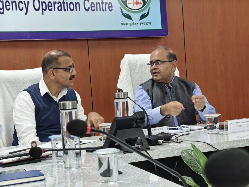 के-आपदा-प्रबंधन-माॅडल-के-रूबरू-हुए-एचपीएसडीएमए-के.jpg