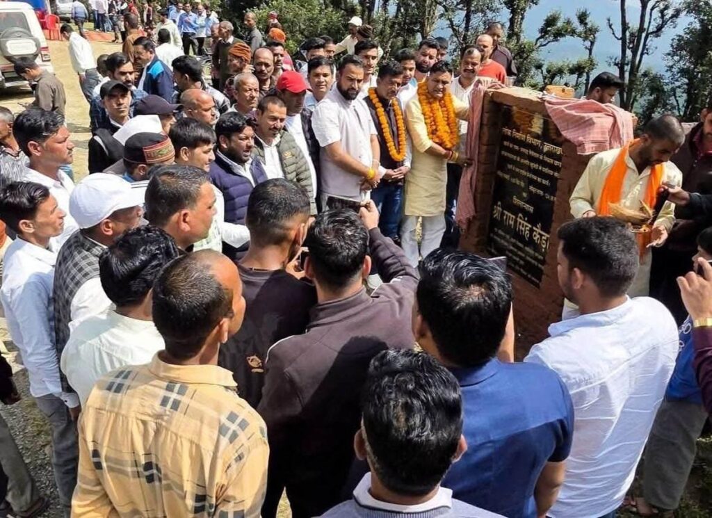 कैड़ा-ने-किया-खुजेठी-से-पतलिया-बलना-मोटर-मार्ग.jpeg
