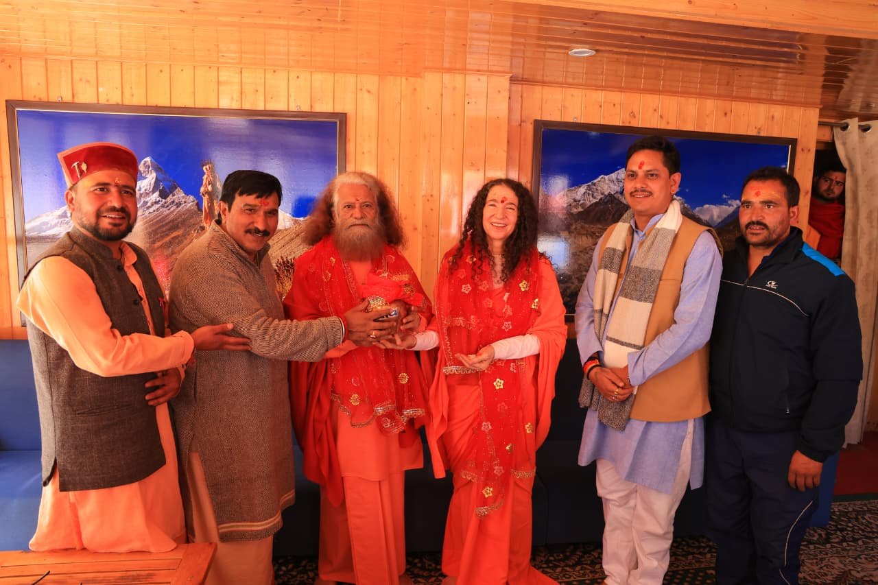 धाम से स्वच्छता सेवा और तीर्थों की दिव्यता बनाये