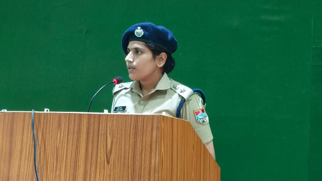 गुजरात-के-लिए-निकला-उत्तराखंड-पुलिस-का-मोटर-साइकिल.jpg
