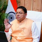 धामी-ने-मुख्यमंत्री-आवास-में-देर-रात-तक-जिलाधिकारियों.jpeg