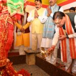 नरेंद्र-मोदी-के-सार्वजनिक-जीवन-और-राष्ट्र-सेवा-में.jpeg