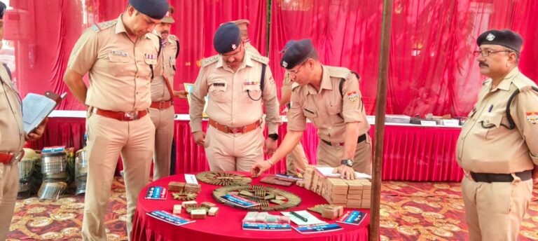निर्धारित-समयानुसार-कोतावाली-ज्वालापुर-पहुंचे-एसपी-सिटी-दीपक-सिंह.jpg