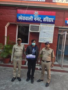 पत्रकार-के-घर-पर-हुई-चोरी-का-हरिद्वार-पुलिस.jpeg