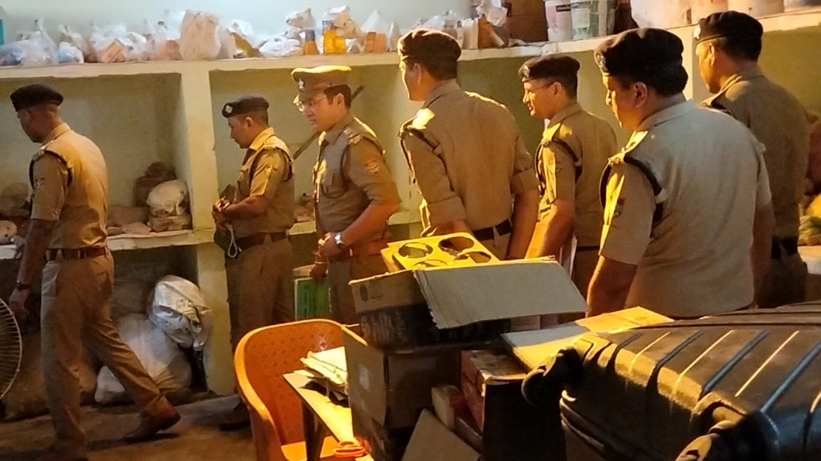 अधीक्षक नगर द्वारा किया गया कोतवाली कनखल का अर्द्धवार्षिक