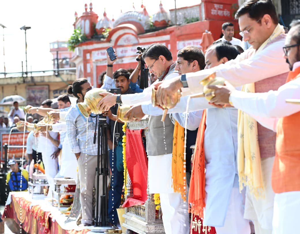 श्री नरेन्द्र मोदी के सार्वजनिक सेवा के 25 वर्ष