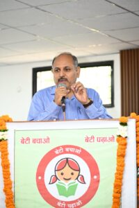 बचाओ-बेटी-पढ़ाओ-योजना-के-अंतर्गत-बालिका-सम्मान-समारोह.jpeg