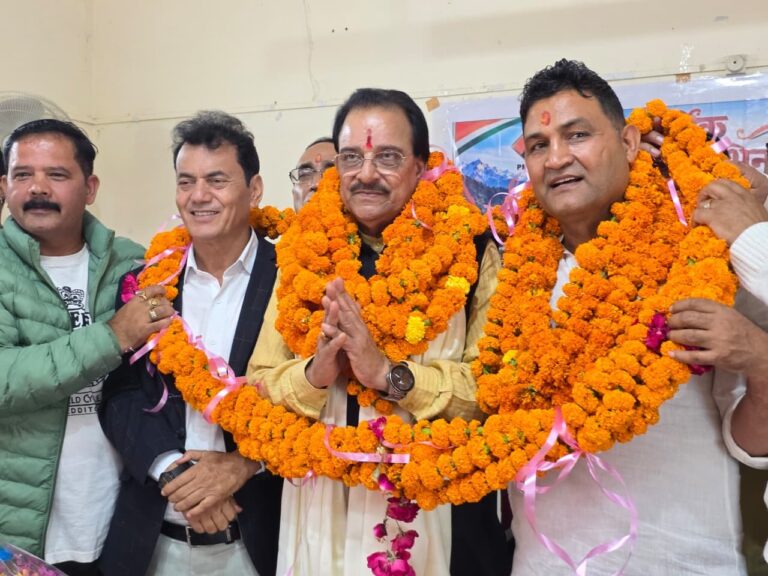 भट्ट-व-मंत्री-कैड़ा-ने-किया-40-करोड़-की.jpeg