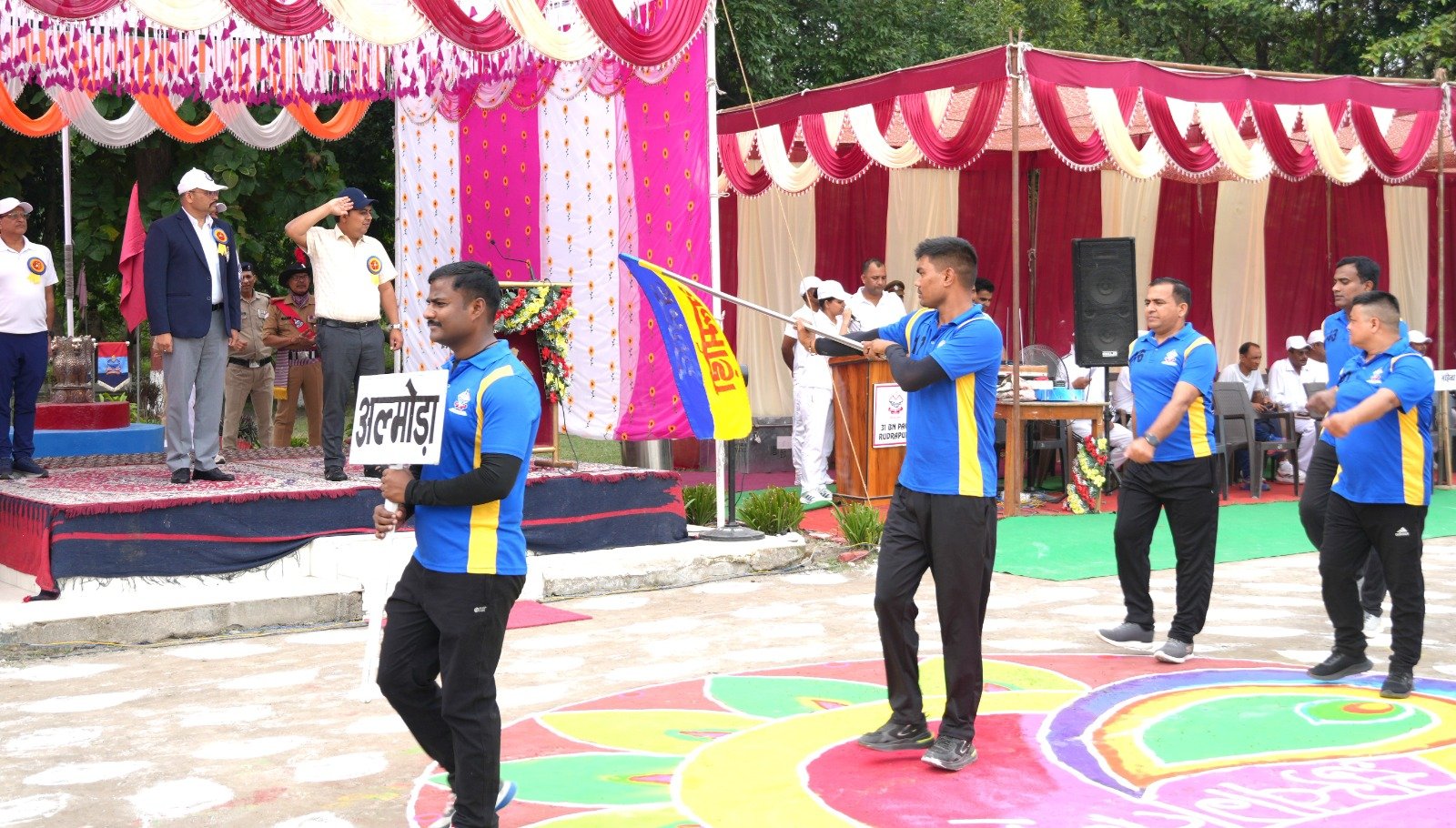 ने खेल टीमो के मार्चपास की सलामी लेकर व