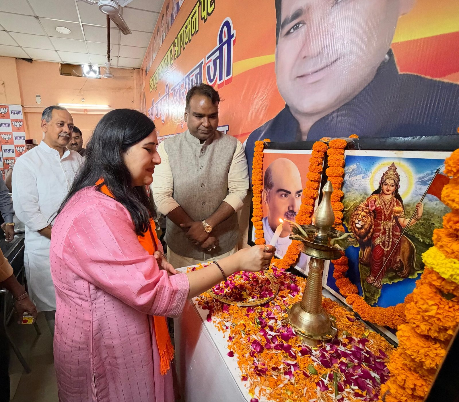 भाजपा उत्तराखंड की सह-प्रभारी एवं सांसद बांसुरी स्वराज के प्रथम बार देहरादून महानगर आगमन पर स्वागत एवं अभिनंदन कार्यक्रम 2 उत्तराखंड की सह प्रभारी एवं सांसद बांसुरी स्वराज के प्रथम